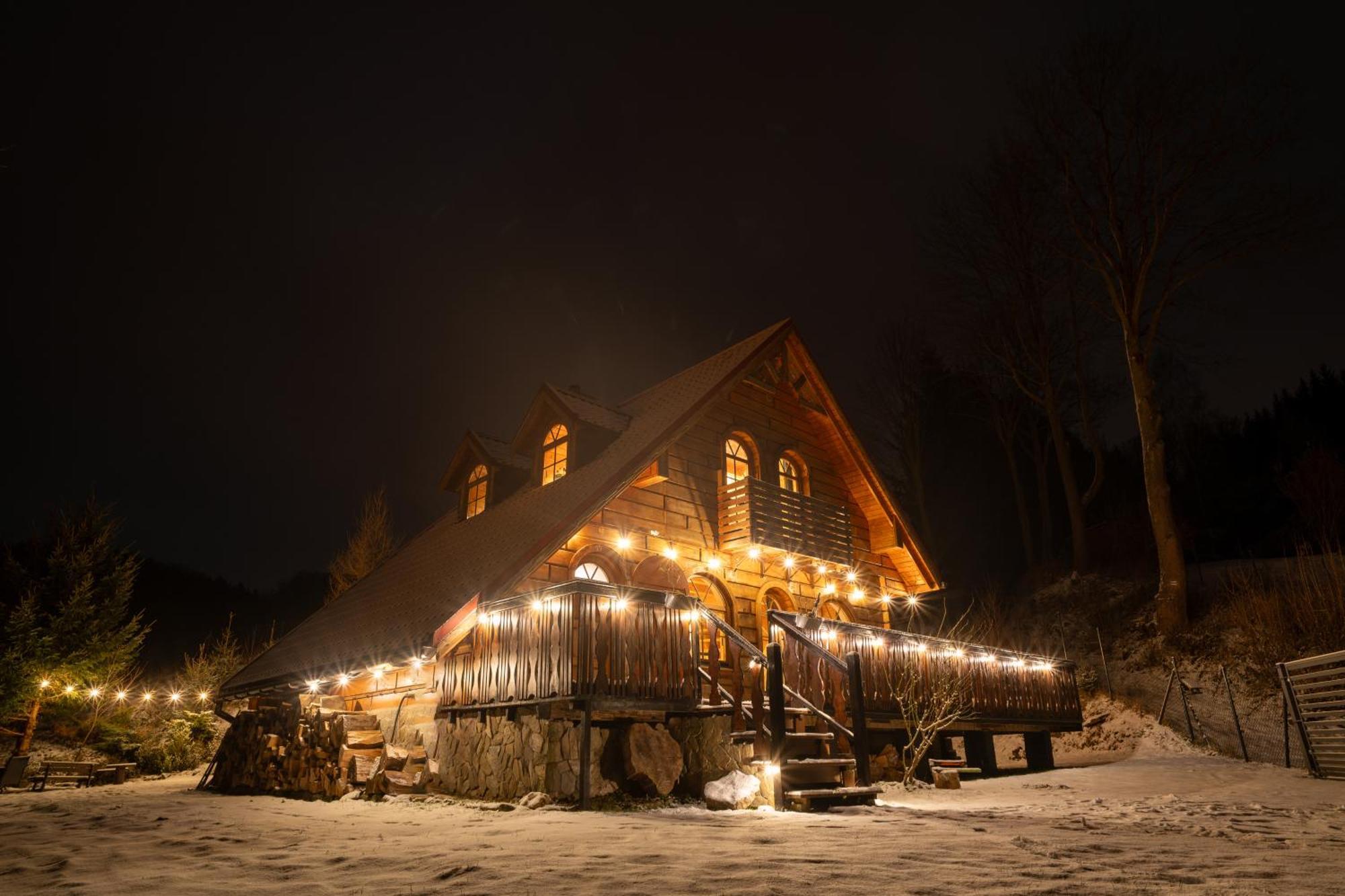 Forest Camp Dom W Gorach Sowich Michalkowa Exterior photo